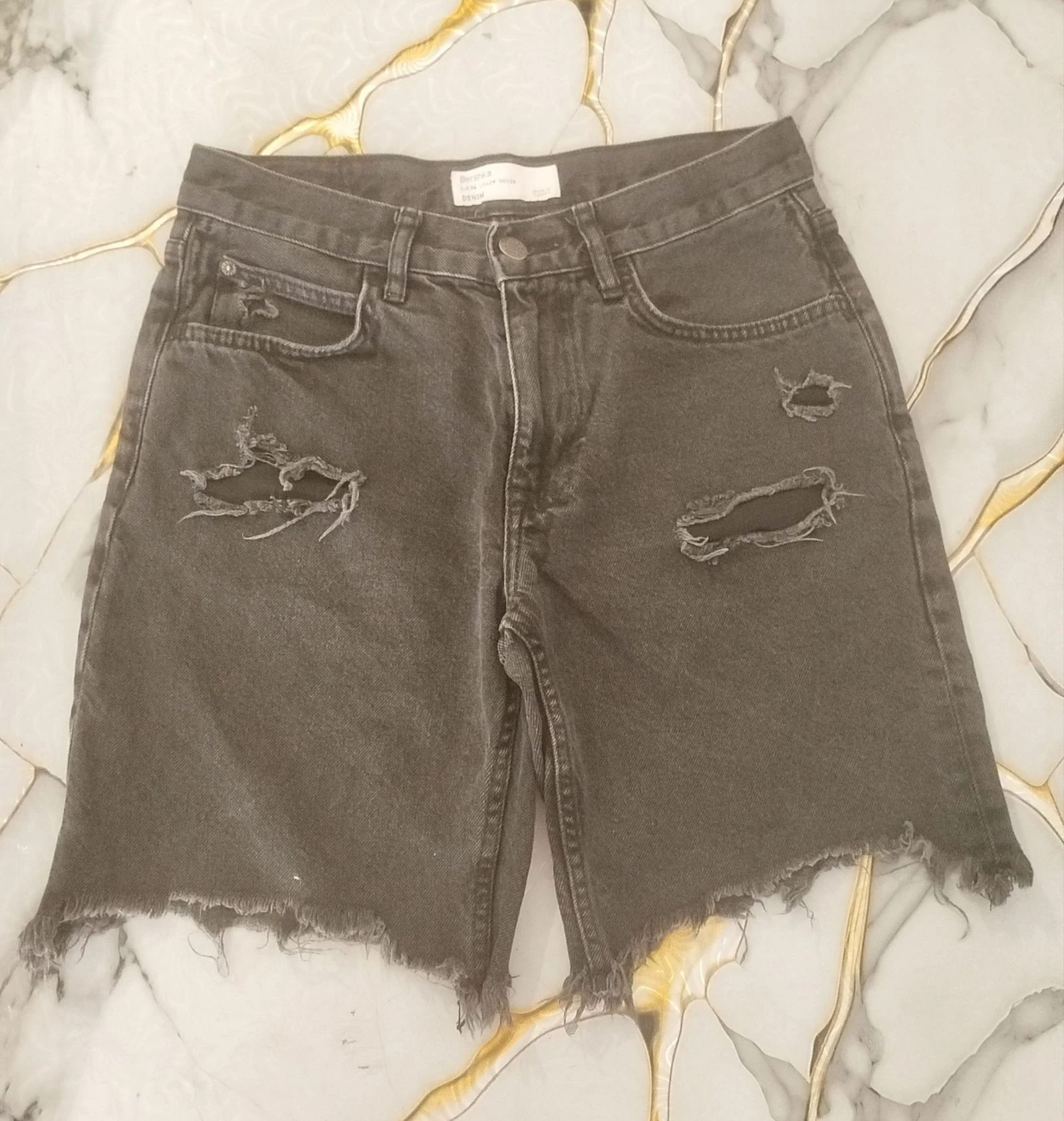 Bermudas / Shorts Vaqueros Rotos Bershka - Talla 36 (EUR)